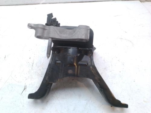 engine-mount-toyota-c-hr-_x1_-2016-36359416 main image