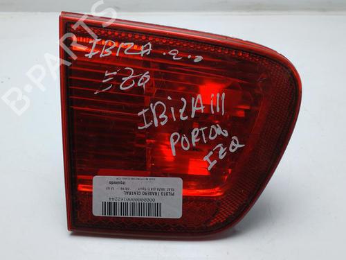 Feu central arrière SEAT IBIZA II (6K1) 1.9 TDI (110 hp) 10979931