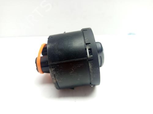 Headlight switch SEAT LEON (5F1) 1.6 TDI | BP33675398I24 - Image 9