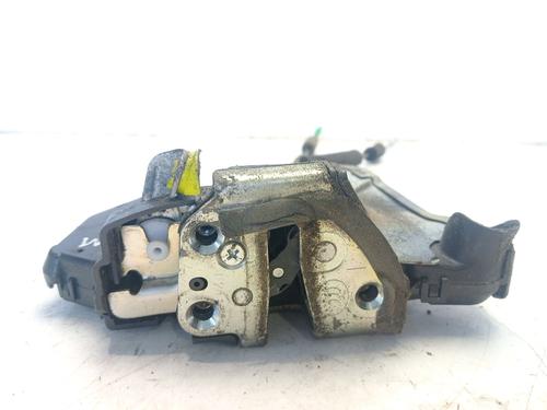 Venstre fortil lås LEXUS IS II (_E2_) 250 (GSE20) (208 hp) 30617630