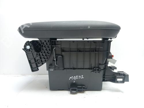 Used Armrest / Center console Armrest / Center console 21121178 21121178