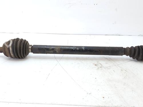 Używane Półoś przednia prawa VW GOLF IV (1J1) [1997-2008]  30645250