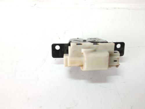Used Tailgate lock RENAULT CLIO III (BR0/1, CR0/1) 1.5 dCi (BR1C, CR1C) (103 hp) 10735016