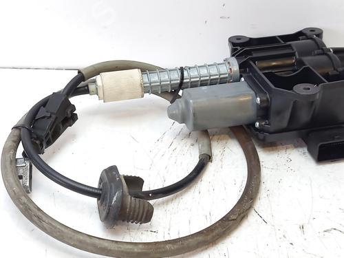 Used Electric handbrake PEUGEOT 3008 I MPV (0U_) [2009-2017]  31210458