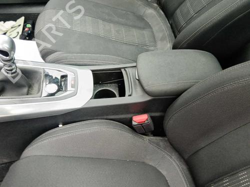 Used Middle console Middle console PEUGEOT 308 II (LB_, LP_, LW_, LH_, L3_) 1.2 THP 130 (131 hp) 40087815 40087815