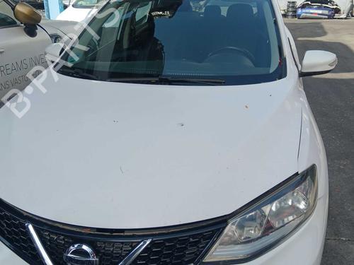 hood-nissan-pulsar-hatchback-c13-2014-39951281 main image