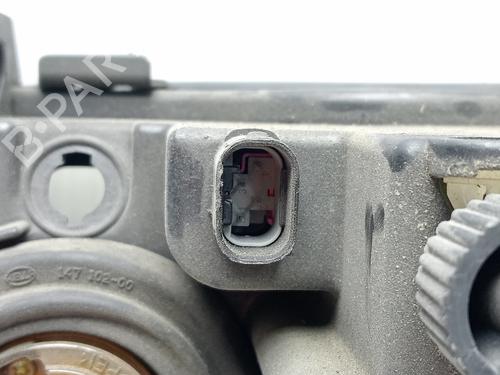 Right headlight BMW 5 (E39) 520 i | BP16682340C29 