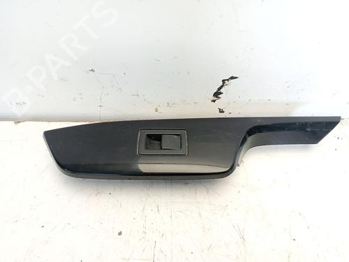 right-front-window-switch-toyota-c-hr-_x1_-2016-26308431 main image