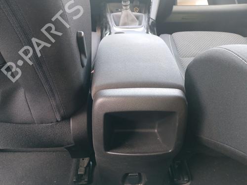 Used Armrest / Center console RENAULT KADJAR (HA_, HL_) 1.6 TCe 165 (HLMH) (163 hp) 29735117
