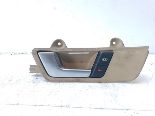 Used Front left interior door handle Front left interior door handle 19784265 19784265