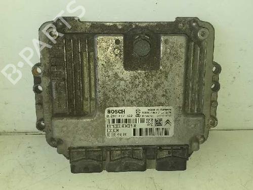 Used Engine control unit (ECU) Engine control unit (ECU) 7957689 7957689