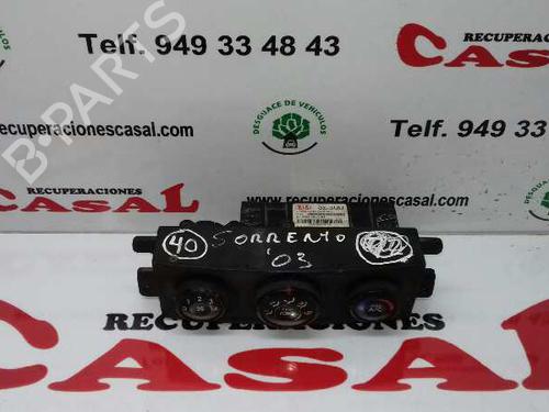 Used Climate control KIA SORENTO I (JC) 2.5 CRDi 4WD (140 hp) 7951649