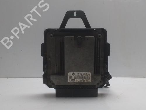 Used Engine control unit (ECU) Engine control unit (ECU) VW CRAFTER 30-50 Van (2E_) 2.5 TDI (136 hp) 33795926 33795926