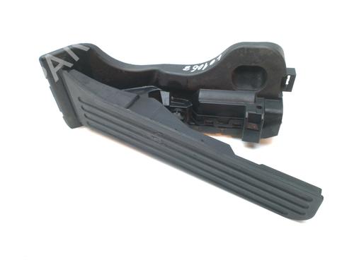 Used Pedal Pedal 18870635 18870635