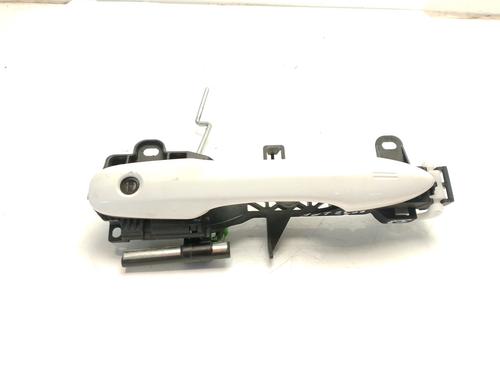 Used Front left exterior door handle TOYOTA COROLLA Hatchback (_E21_, _EA1_, _EH1_) [2018-2025]  24217291
