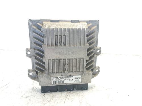 Used Engine control unit (ECU) VOLVO V50 (545) D4 (177 hp) 30638755