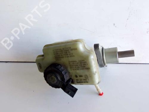 Used Brake master cylinder Brake master cylinder 9745602 9745602