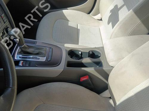 Used Middle console Middle console 39569232 39569232