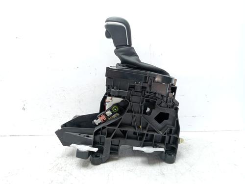 Gear lever TOYOTA YARIS (_P13_)  | BP19124298M90 