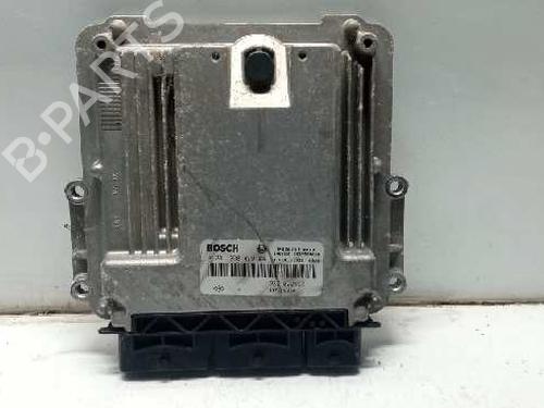 Used Engine control unit (ECU) Engine control unit (ECU) 7961127 7961127