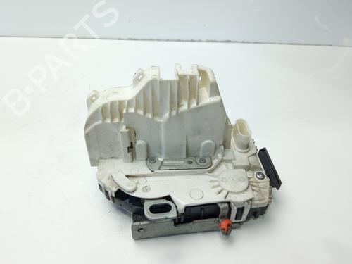 front-left-lock-chrysler-grand-voyager-v-rt-4589693ad-p04589693ad-2007-12451660 main image