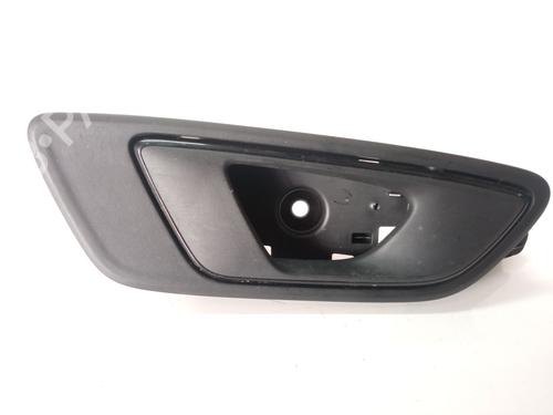 Used Front right interior door handle Front right interior door handle 10646522 10646522