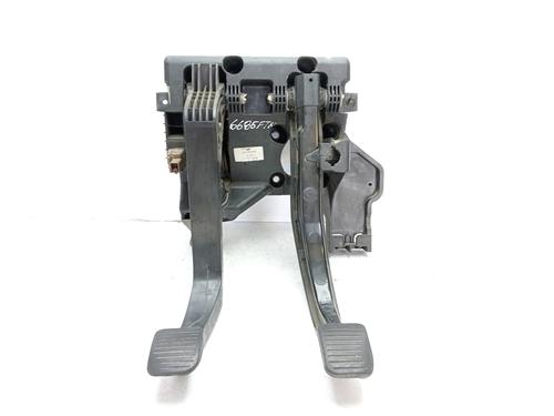 Used Pedal PEUGEOT BOXER Van 2.2 HDi 120 (120 hp) 18870376