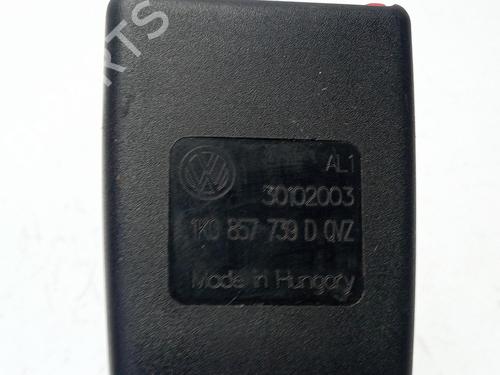 Rear center seatbelt VW GOLF V (1K1)  | BP12310872I27 