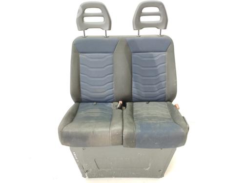 Used Right front seat Right front seat 15233021 15233021