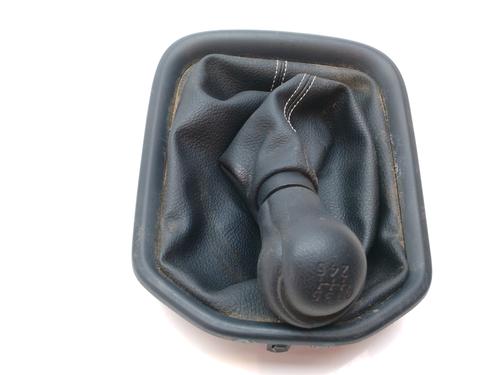 Shift knob TOYOTA HILUX VIII Pickup (_N1_) 2.4 D 4WD (GUN125_, GUN125R) | BP16302397I34 