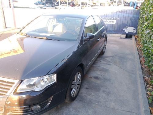 Left headlight VW PASSAT B6 (3C2) 2.0 TDI | BP31292870C28