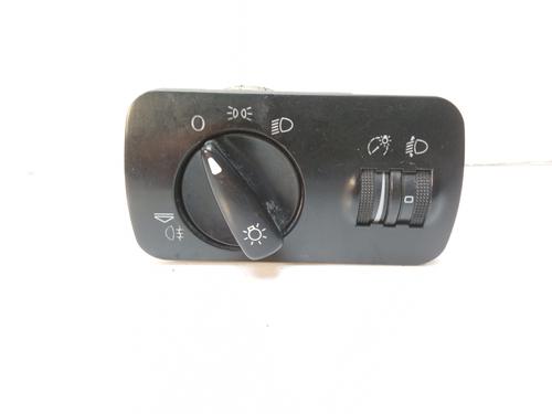 Used Headlight switch SEAT IBIZA II (6K1) [1993-2002]  16856226