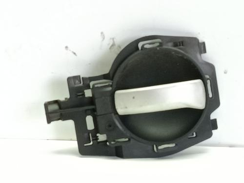 Used Front right interior door handle Front right interior door handle CITROËN C3 I (FC_, FN_) 1.1 i (60 hp) 33705752 33705752