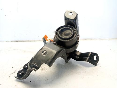 Engine mount TOYOTA YARIS (_P13_)  | BP31194384M89 