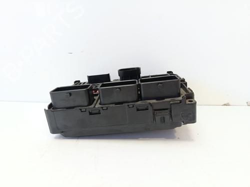 Used Fuse box Fuse box RENAULT LAGUNA III (BT0/1) 1.5 dCi (BT00, BT0A, BT0T, BT1J) (110 hp) 33557402 33557402