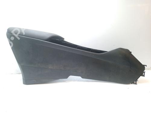 Used Armrest / Center console Armrest / Center console 26407610 26407610