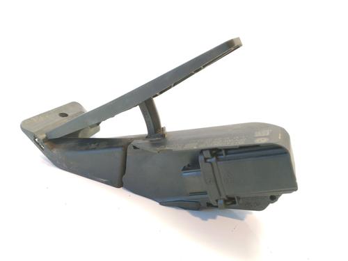 pedal-bmw-1-e87-118-d-35406889819-34426770935-2003-2004-2005-2006-2007-2008-2009-2010-2011-2012-2013-10549928 main image