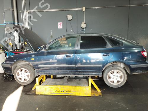 Brugte HYUNDAI ELANTRA III (XD) 2.0 CRDi (113 hp) 4223509