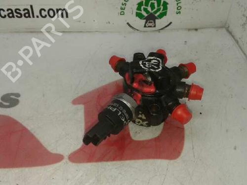 Used Injection rail Injection rail 7951296 7951296