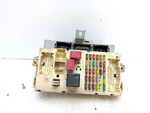 Used Fuse box PEUGEOT BOXER Van 2.2 HDi 120 (120 hp) 18866868