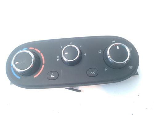 climate-control-iveco-daily-vi-van-42569389-5s9040200-2014-22354454 main image