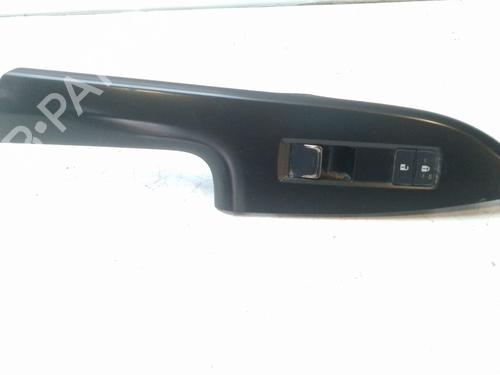 Used Right rear window switch Right rear window switch 26325006 26325006