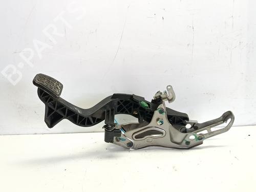 Pedal Pedal TOYOTA YARIS (_P9_) 1.3 VVT-i (SCP90_, SCP90R) (87 hp) 33621586 33621586