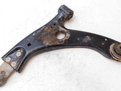 Draagarm links voor LYNK & CO 01 PHEV (261 hp) 31190242