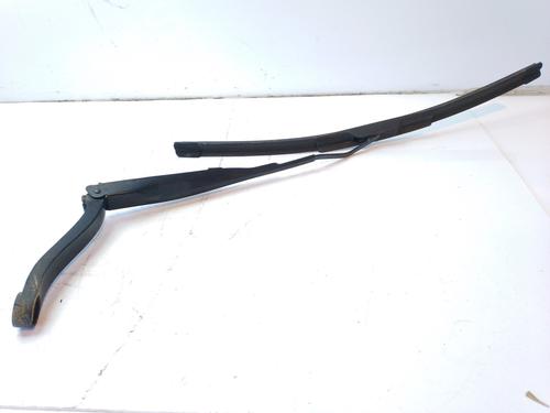 Used Front windshield wiper arm Front windshield wiper arm 22383739 22383739
