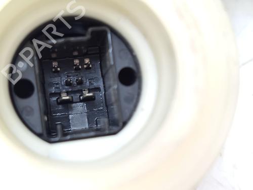 Moteur de lève-vitre arrière droit TOYOTA COROLLA Hatchback (_E21_, _EA1_, _EH1_) | BP30923832E22