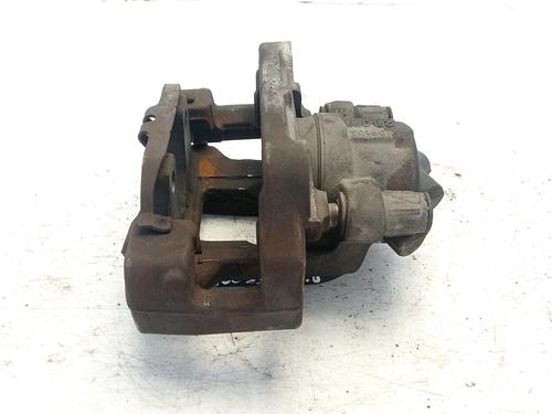 Used Right front brake caliper BMW 1 (F20) 116 d (116 hp) 30528561