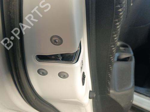 venstre-bagtil-las-toyota-c-hr-_x1_-2016-38097321 main image