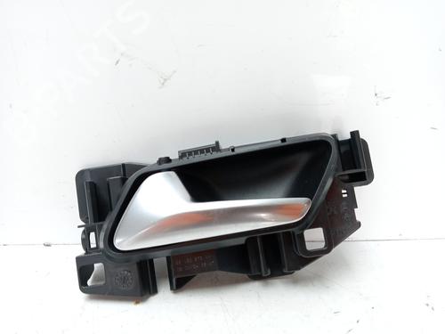 Used Front left interior door handle Front left interior door handle 19527247 19527247