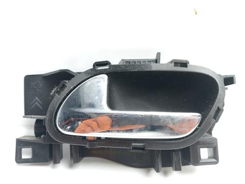 Used Front left interior door handle Front left interior door handle 16714685 16714685